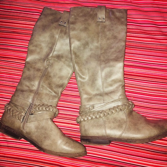 Boots - Picture 1 of 1